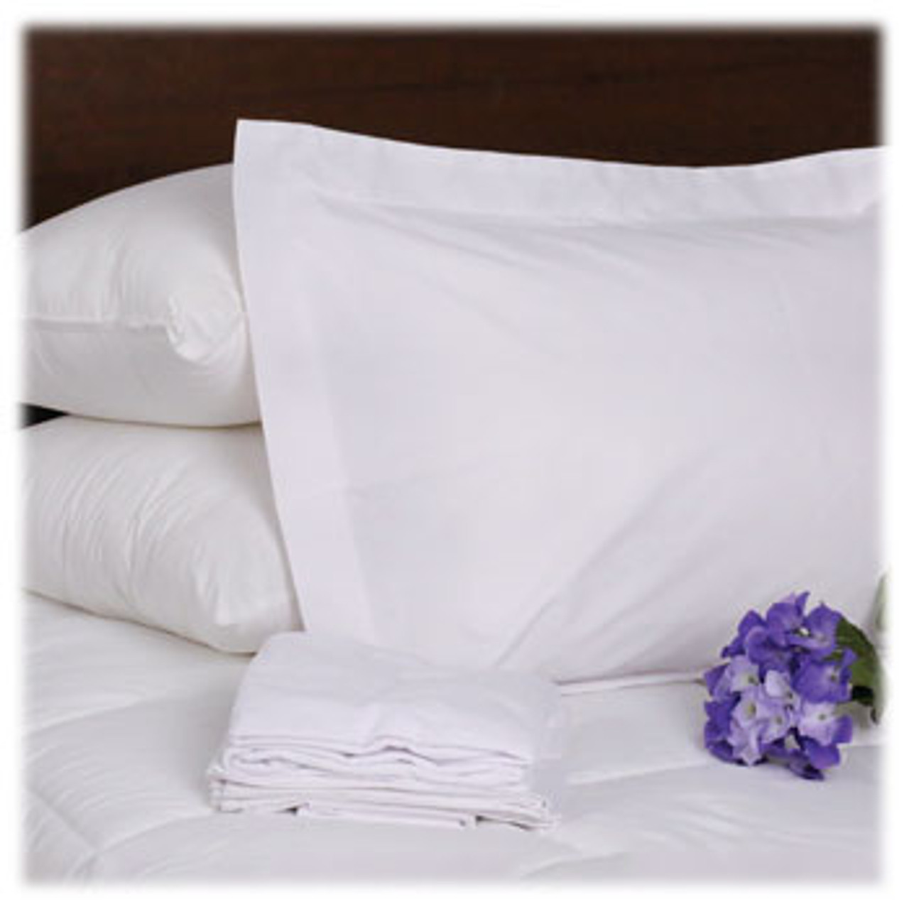 LodgMate T200 White Pillow Sham - Standard 21"x27"