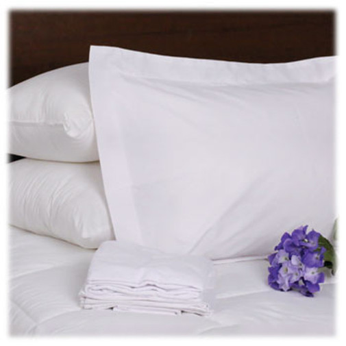 LodgMate T200 White Pillow Sham - Queen 21"x31" 0