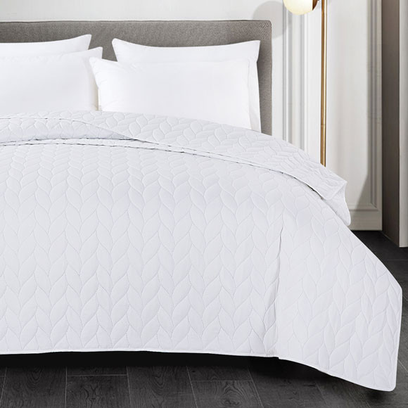 Braided Quilted Coverlet - Twin XL 72"x96" 1