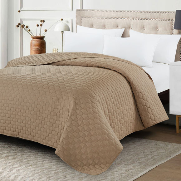 Fontaine Quilted Coverlet - Full XL 84"x96" 2