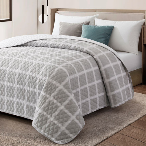 Harmony 7 oz. Coverlet - Queen 94"x96" 2