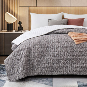 Lattice 7 oz. Coverlet - King 108"x96" 0