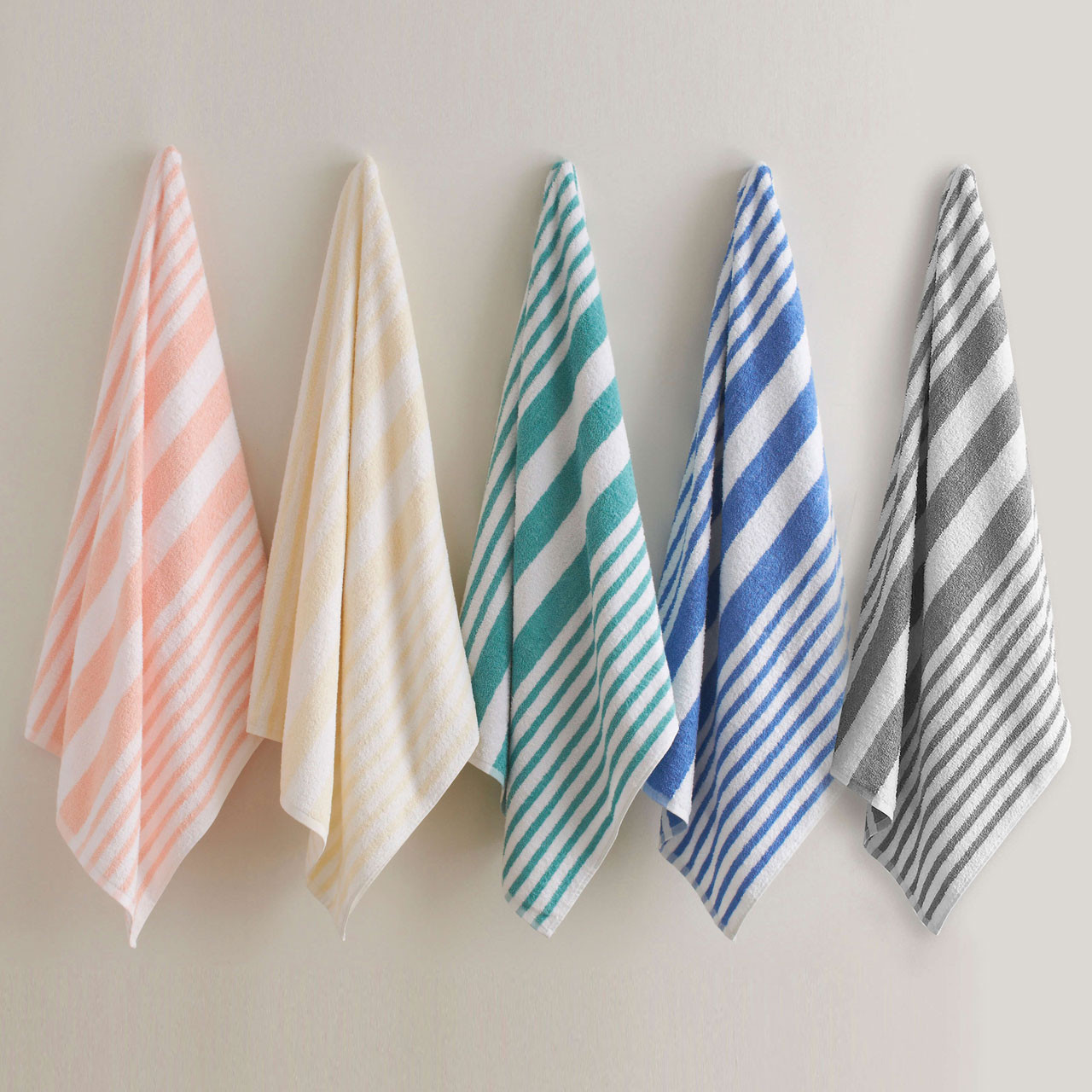 Martex Tropical Stripe 30" x 70" Pool Towel - 15 lbs/dz. 0