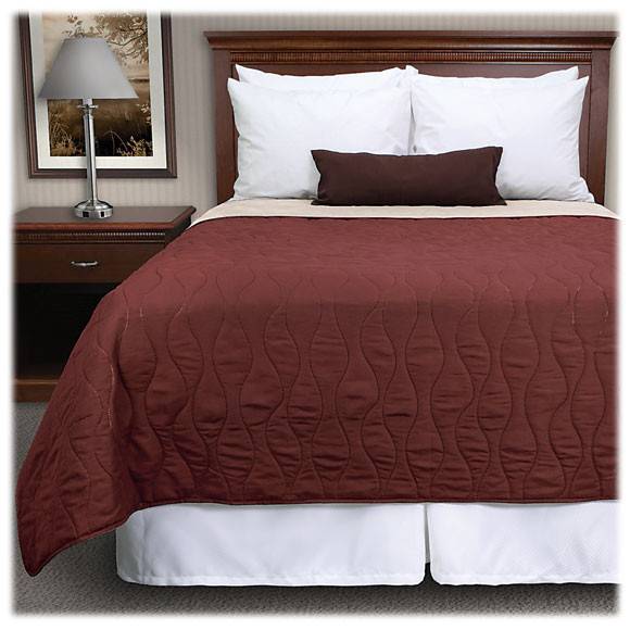Riverdale Pinsonic Quilted Coverlet - Queen 94"x96" 1