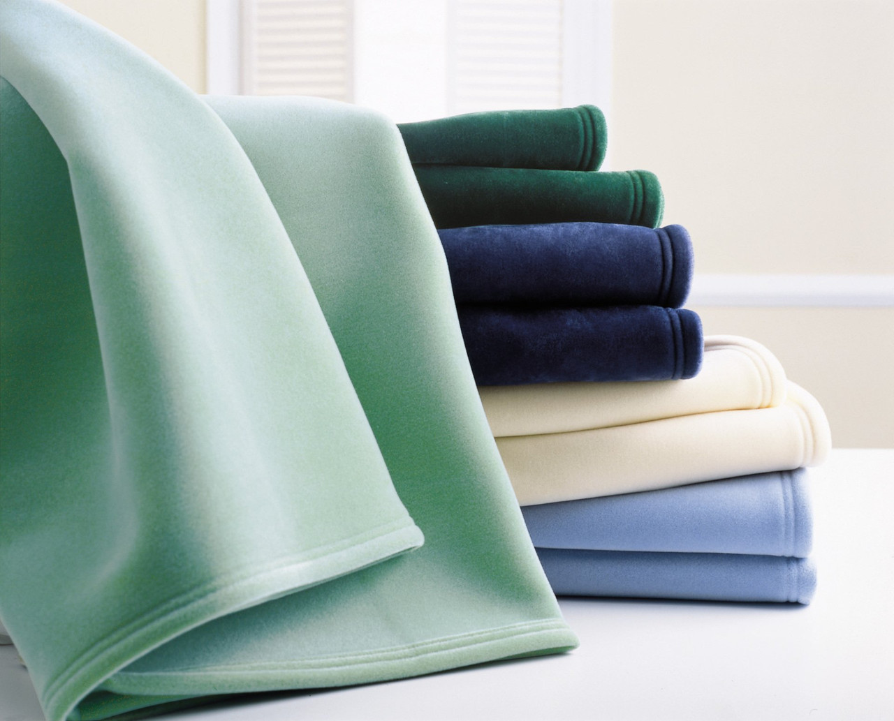 Vellux® 100% Nylon Flock Blanket - Twin 66" x 90"